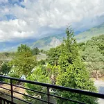 Gea Kaimaktsalan & Hotel 3*