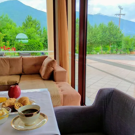 Gea Kaimaktsalan &