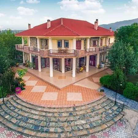 Gea Kaimaktsalan & מלון Káto Loutrákion