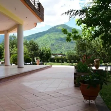 Gea Kaimaktsalan & Hotel Káto Loutrákion