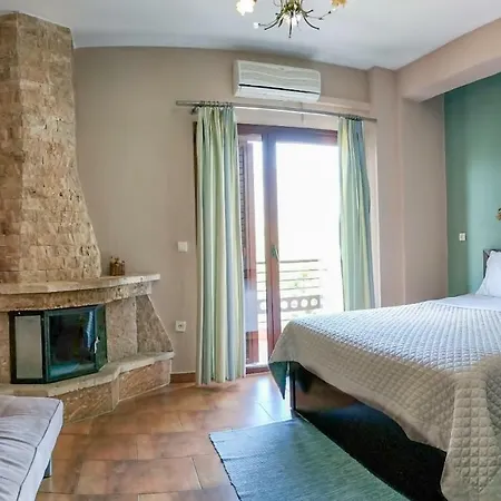 Gea Kaimaktsalan & 호텔 Káto Loutrákion