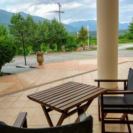 Gea Kaimaktsalan & Hotel Loutraki (Pella)