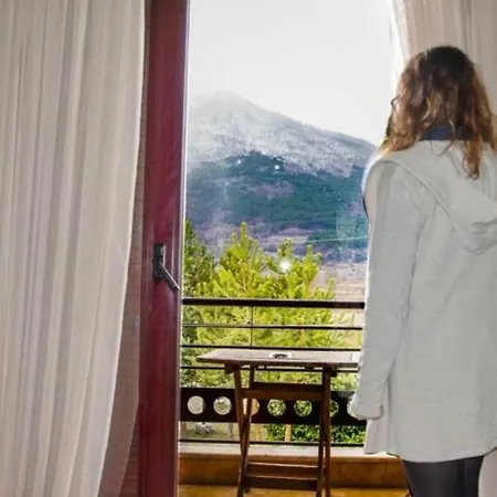 Hotel Gea Kaimaktsalan & Káto Loutrákion