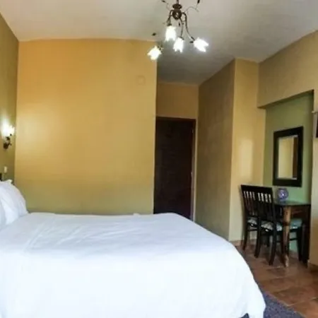 Gea Kaimaktsalan & Hotel 3*