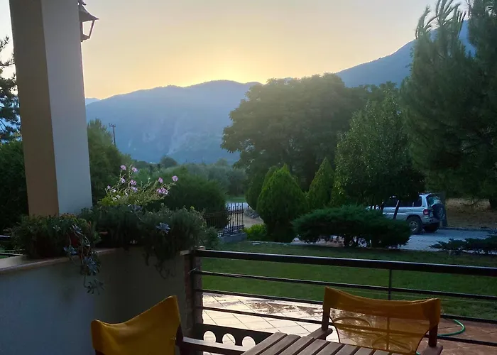 Gea Kaimaktsalan & 3*