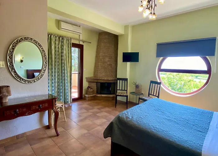 Gea Kaimaktsalan & Ξενοδοχείο