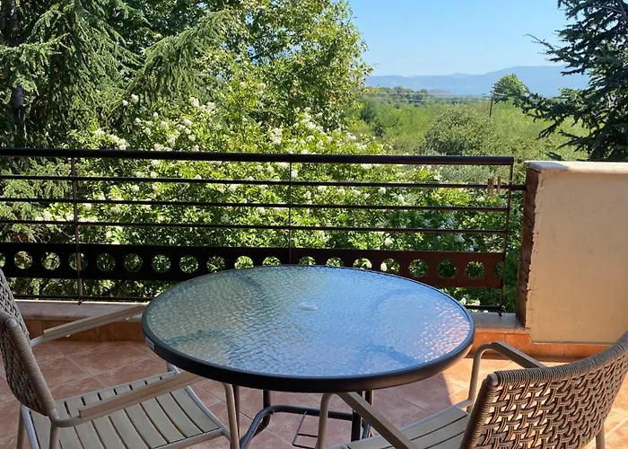 Gea Kaimaktsalan & Ξενοδοχείο 3*