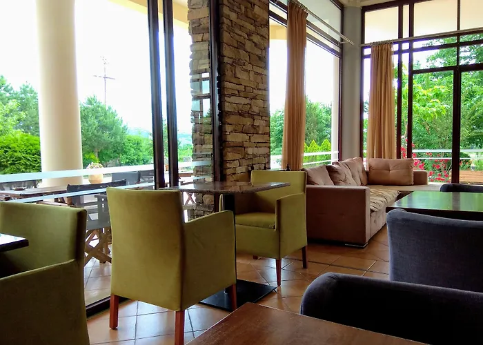 Hotel Gea Kaimaktsalan & Káto Loutrákion