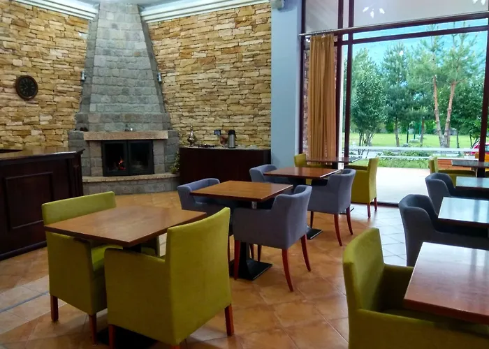 Gea Kaimaktsalan & 3*