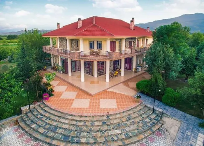 Gea Kaimaktsalan & Ξενοδοχείο Káto Loutrákion